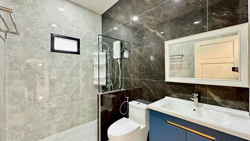 4 卧室 独立房屋 出租 在  - Image 4