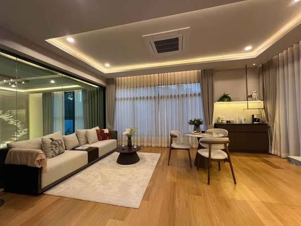 uploads/224782b1-cf00-4933-b11b-a670474fdf77/04e62ee4-159a-4b80-b5d1-316ba481b751