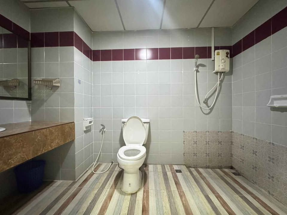 4 卧室 联排别墅 出租 在  - Image 6