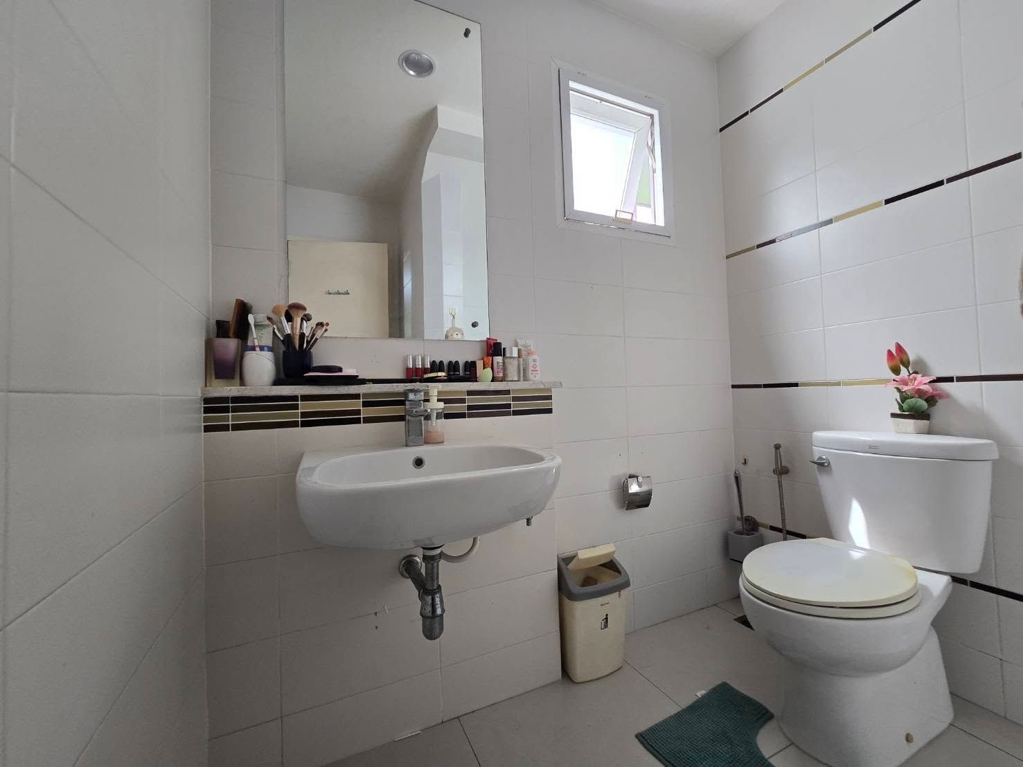 uploads/224782b1-cf00-4933-b11b-a670474fdf77/08303d36-e7f4-4a33-bfc7-35aa371e174d