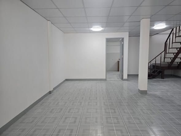 3 Bedroom House For Sale in Huai Khwang, Huai Khwang, Bangkok - Image 1