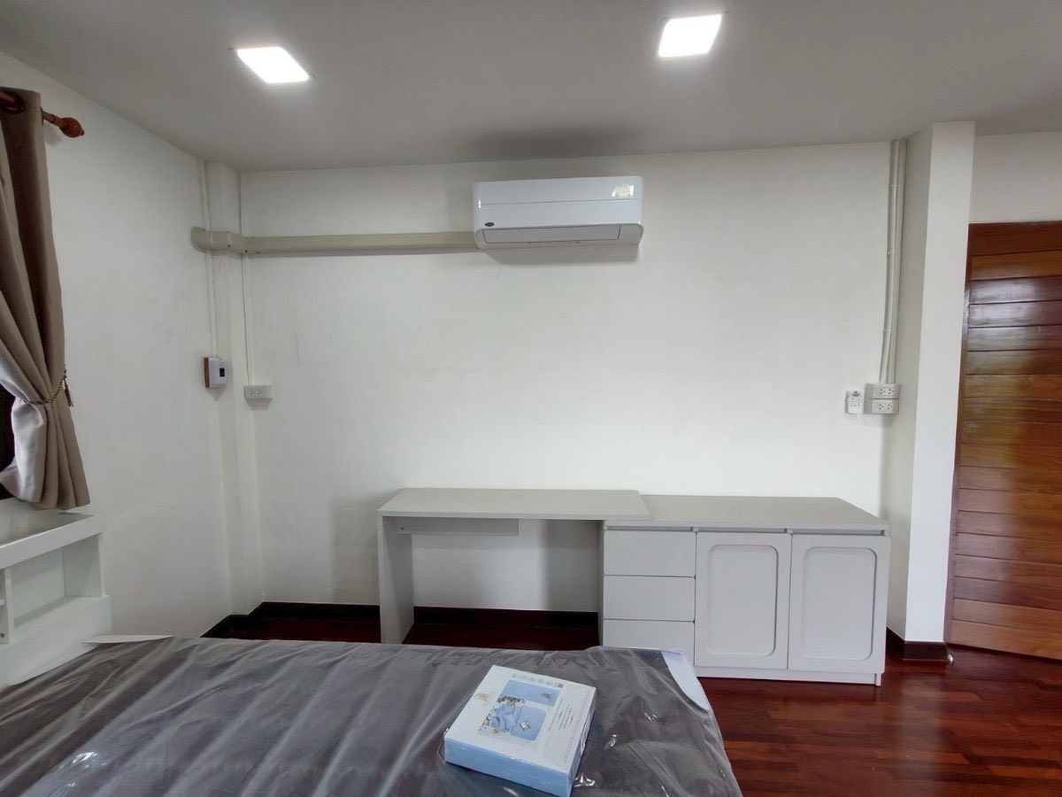 3 卧室 独立房屋 出租 在  - Image 3