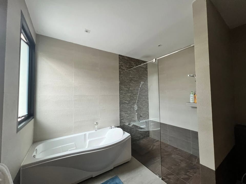 uploads/224782b1-cf00-4933-b11b-a670474fdf77/0dd069e8-e915-4ab2-8aa4-ba9dda0fb383