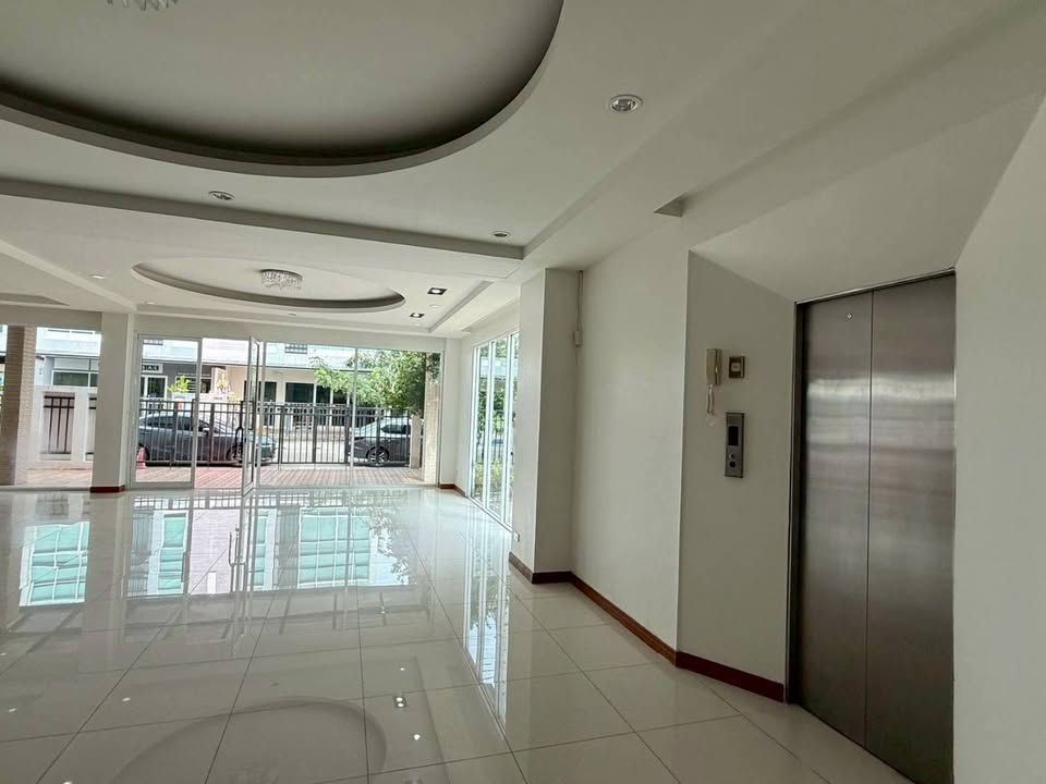 1 卧室 联排别墅 出租 在  - Image 13