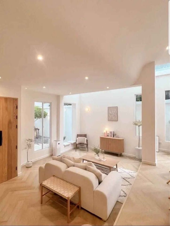 uploads/224782b1-cf00-4933-b11b-a670474fdf77/1072e066-2cc3-41a2-a800-983a346383b3