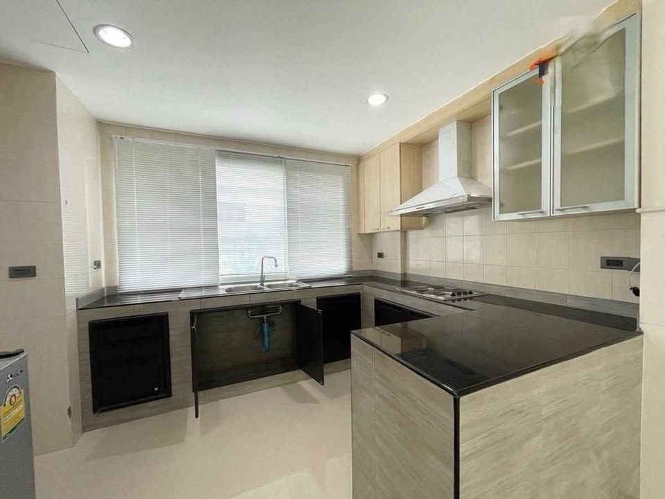 uploads/224782b1-cf00-4933-b11b-a670474fdf77/11363249-7d38-4189-905c-26b599b656f2