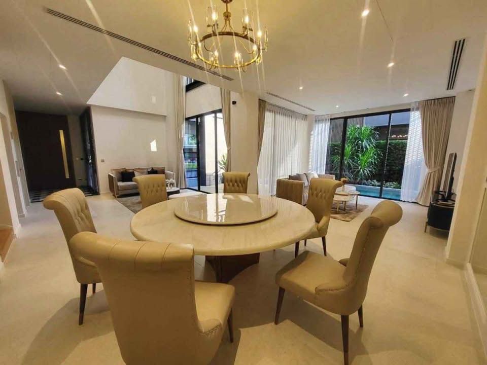 5 卧室 独立房屋 出租 在  - Image 11