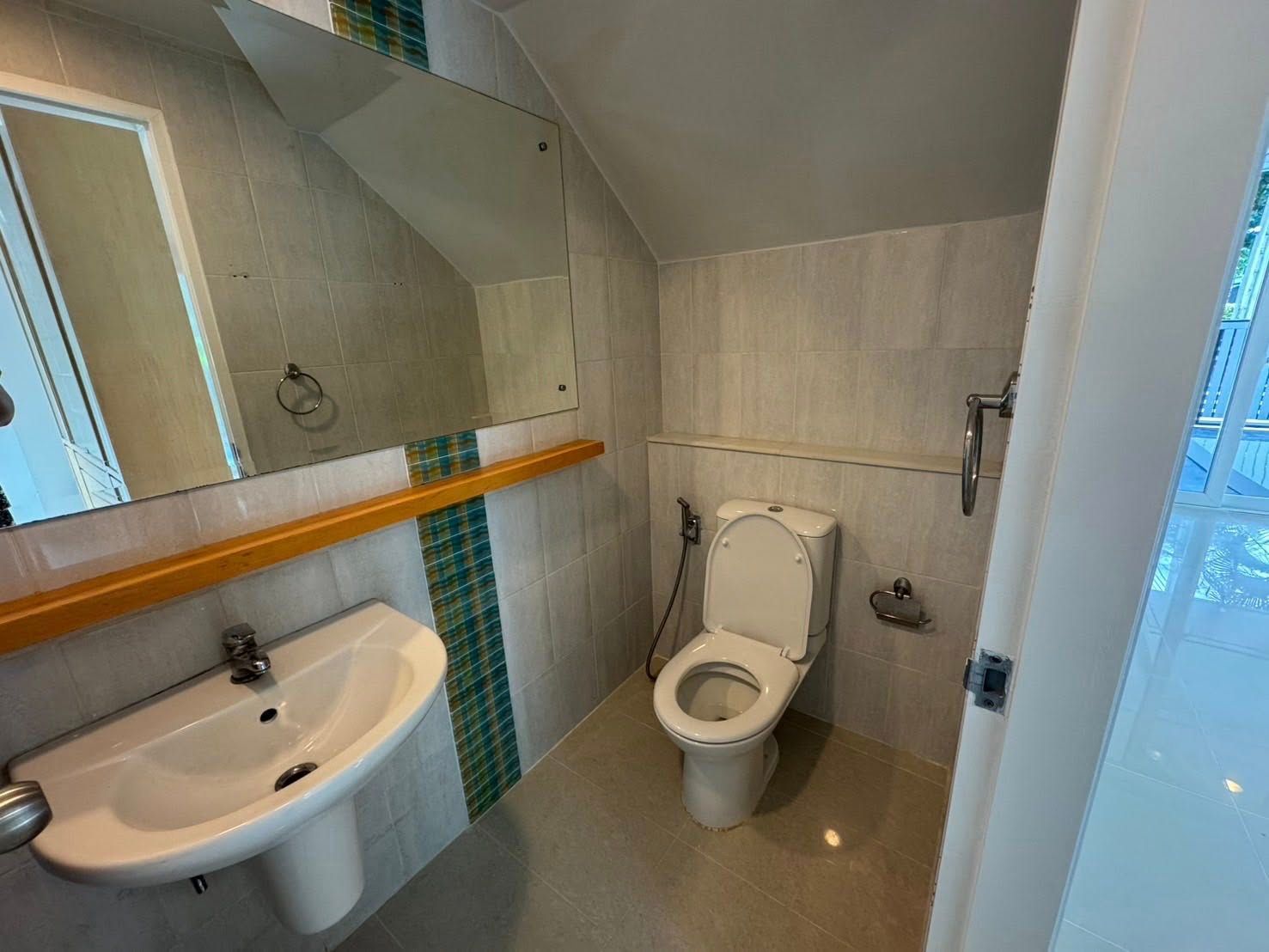 uploads/224782b1-cf00-4933-b11b-a670474fdf77/13c79b2c-767a-437c-9d2a-b75cb64b1dec