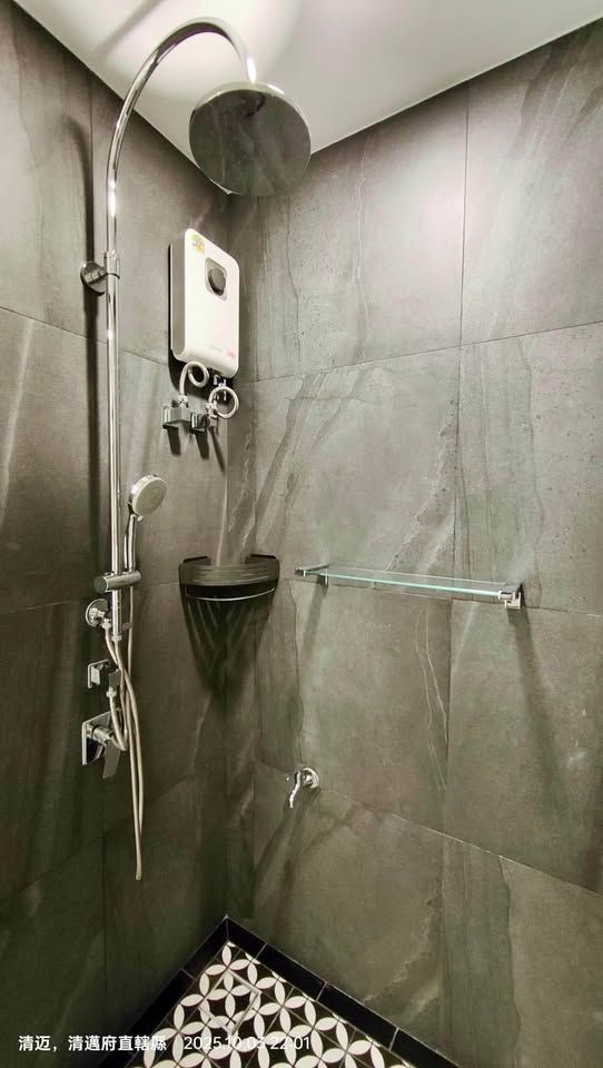 uploads/224782b1-cf00-4933-b11b-a670474fdf77/17785ff8-b6c2-407b-9a97-0efe28a65961