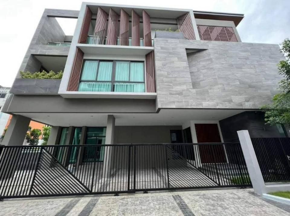 The Gentry Phatthanakan - Image 13