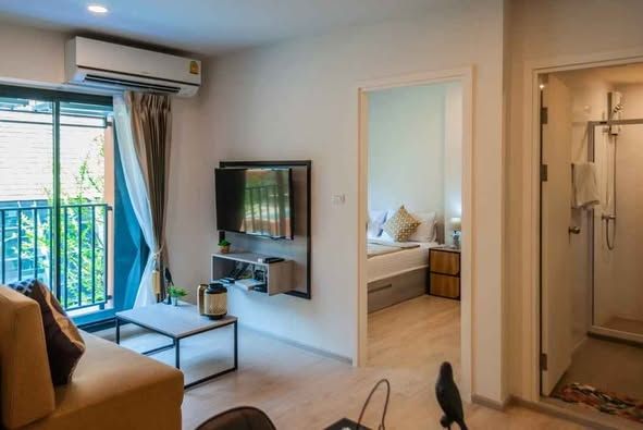 Escent Ville - Image 1