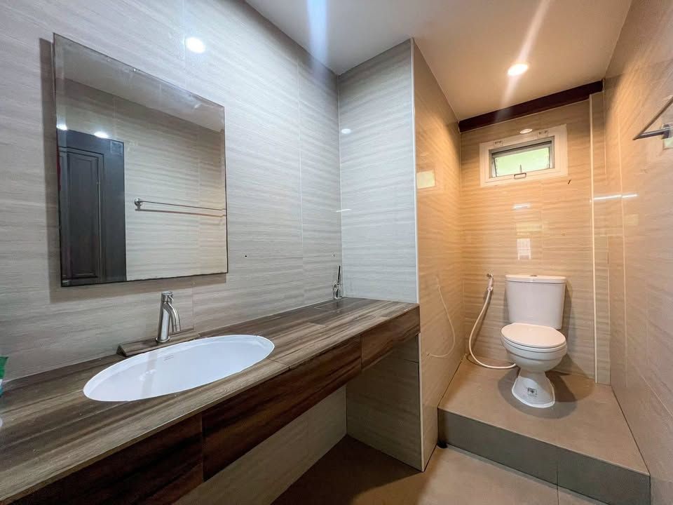 5 ห้องนอน บ้านเดี่ยว สำหรับเช่า ใน ชมพู, เมืองลำปาง, ลำปาง - Image 7