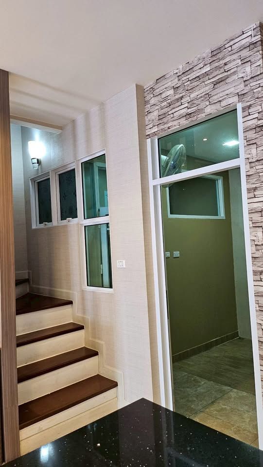 uploads/224782b1-cf00-4933-b11b-a670474fdf77/23085f14-88f1-40ac-9f90-b30401cc8104