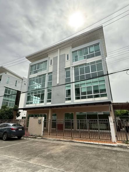 1 卧室 联排别墅 出租 在  - Image 18