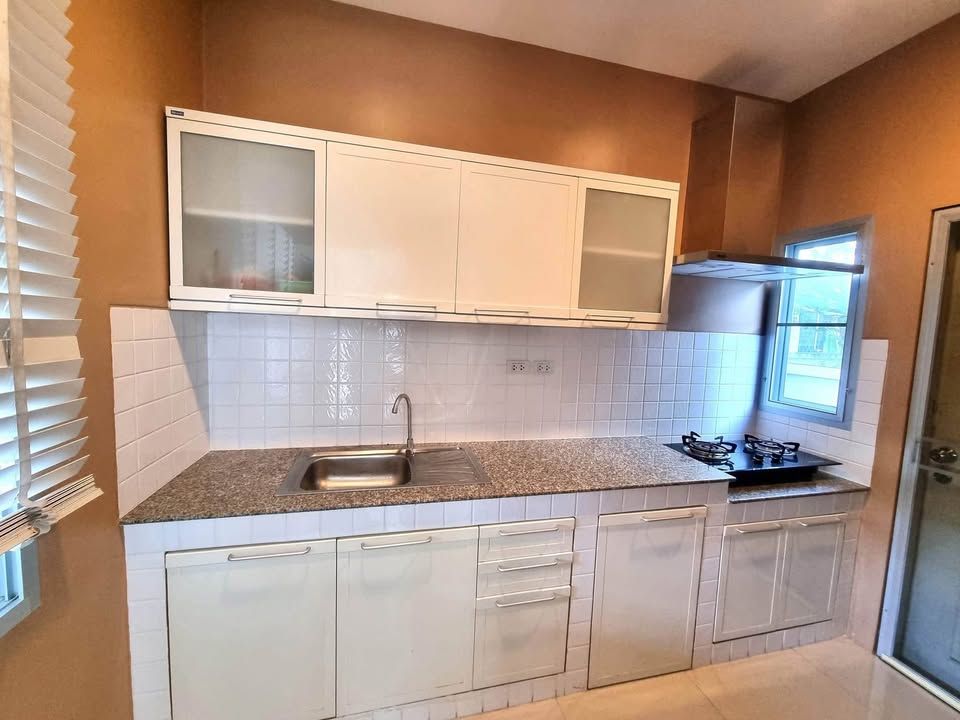 3 卧室 独立房屋 出租 在  - Image 9