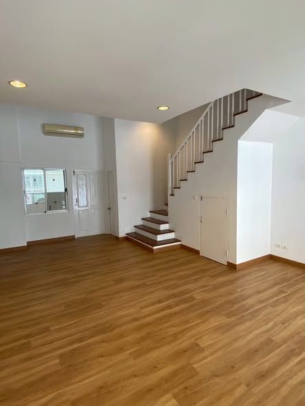 3 Bedroom House For Rent in Chorakhe Bua, Lat Phrao, Bangkok - Image 5