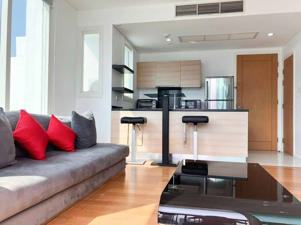 Wind Sukhumvit 23 - Image 1