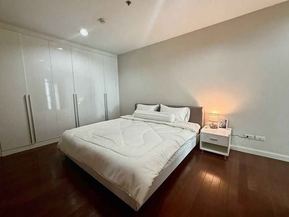 Belle Grand Rama 9 - Image 4