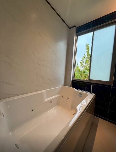 uploads/224782b1-cf00-4933-b11b-a670474fdf77/279d693c-2823-4cd5-b8e6-5ff625b0d3f1