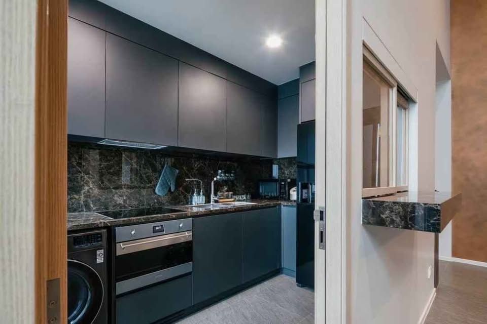 3 卧室 公寓 出租 在  - Image 15