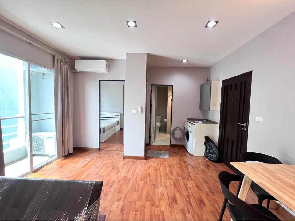 1 卧室 公寓 出租 在  - Image 1