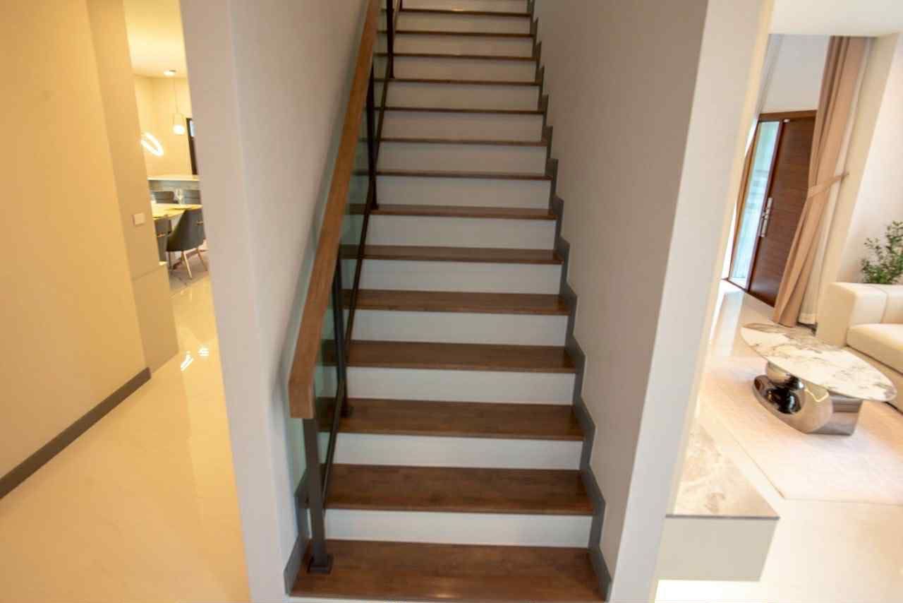 uploads/224782b1-cf00-4933-b11b-a670474fdf77/2d9451c7-6916-4845-bf57-56125693fef3