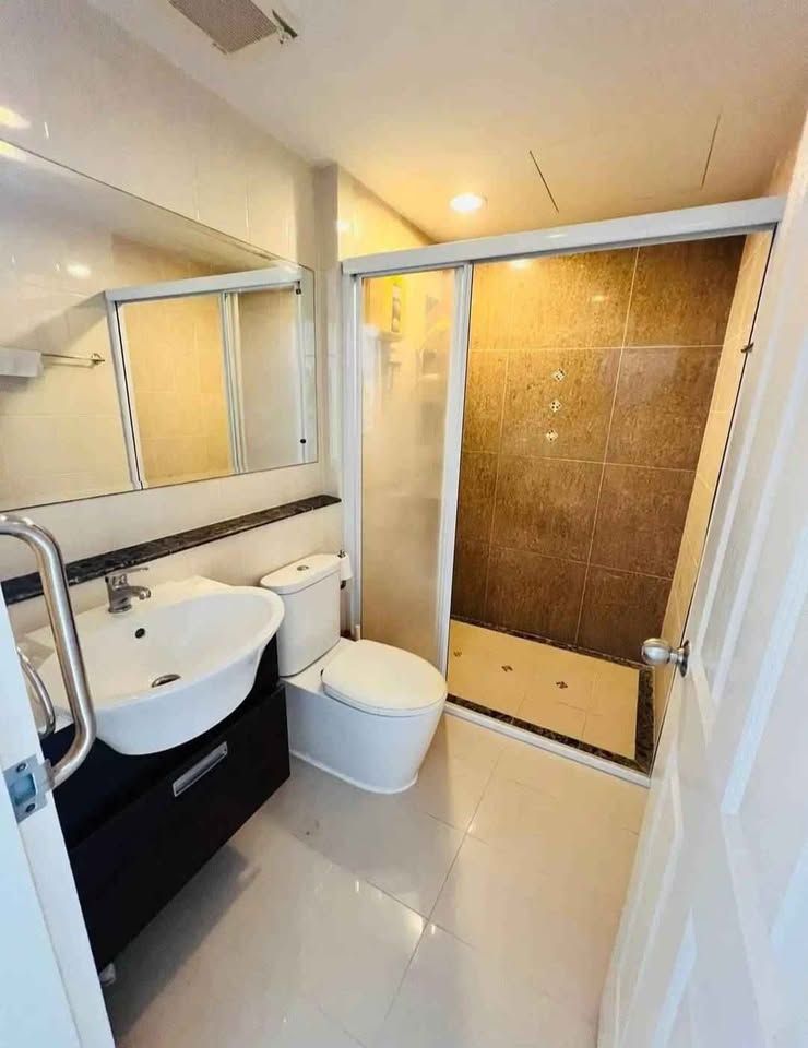 3 卧室 联排别墅 出租 在  - Image 10