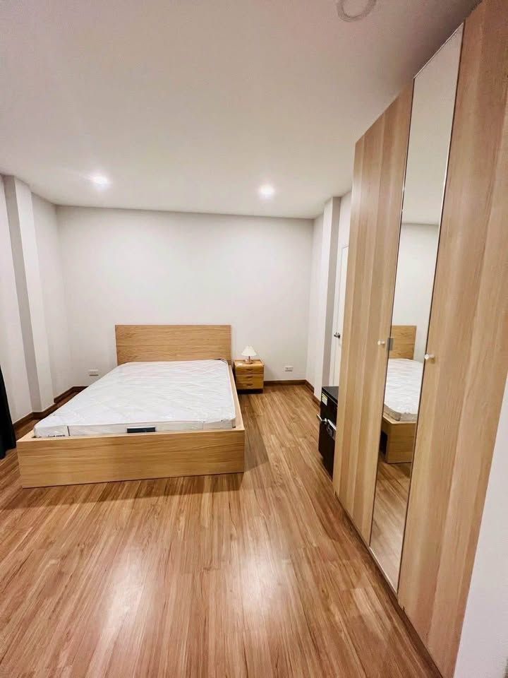 4 卧室 独立房屋 出租 在  - Image 8