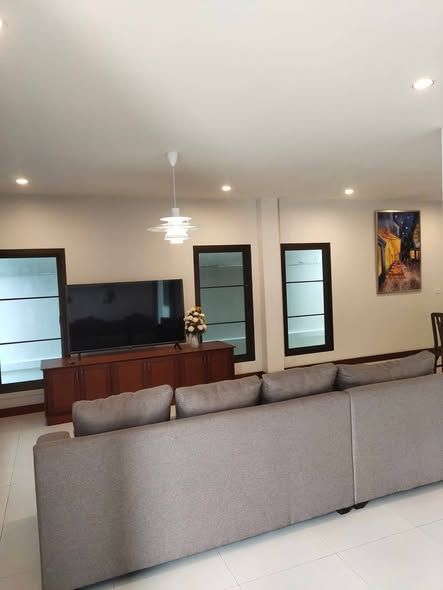 uploads/224782b1-cf00-4933-b11b-a670474fdf77/321a3489-5dfa-4312-b4ed-a5dcf53d981c