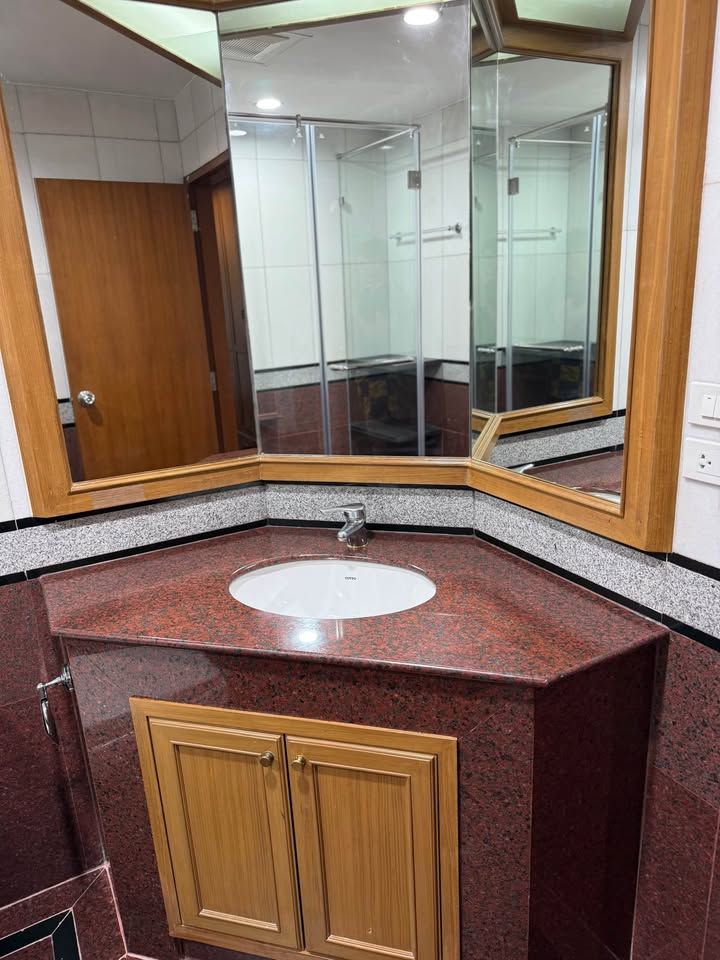 uploads/224782b1-cf00-4933-b11b-a670474fdf77/35683207-79c0-4ceb-9b7c-c7de4521df0d