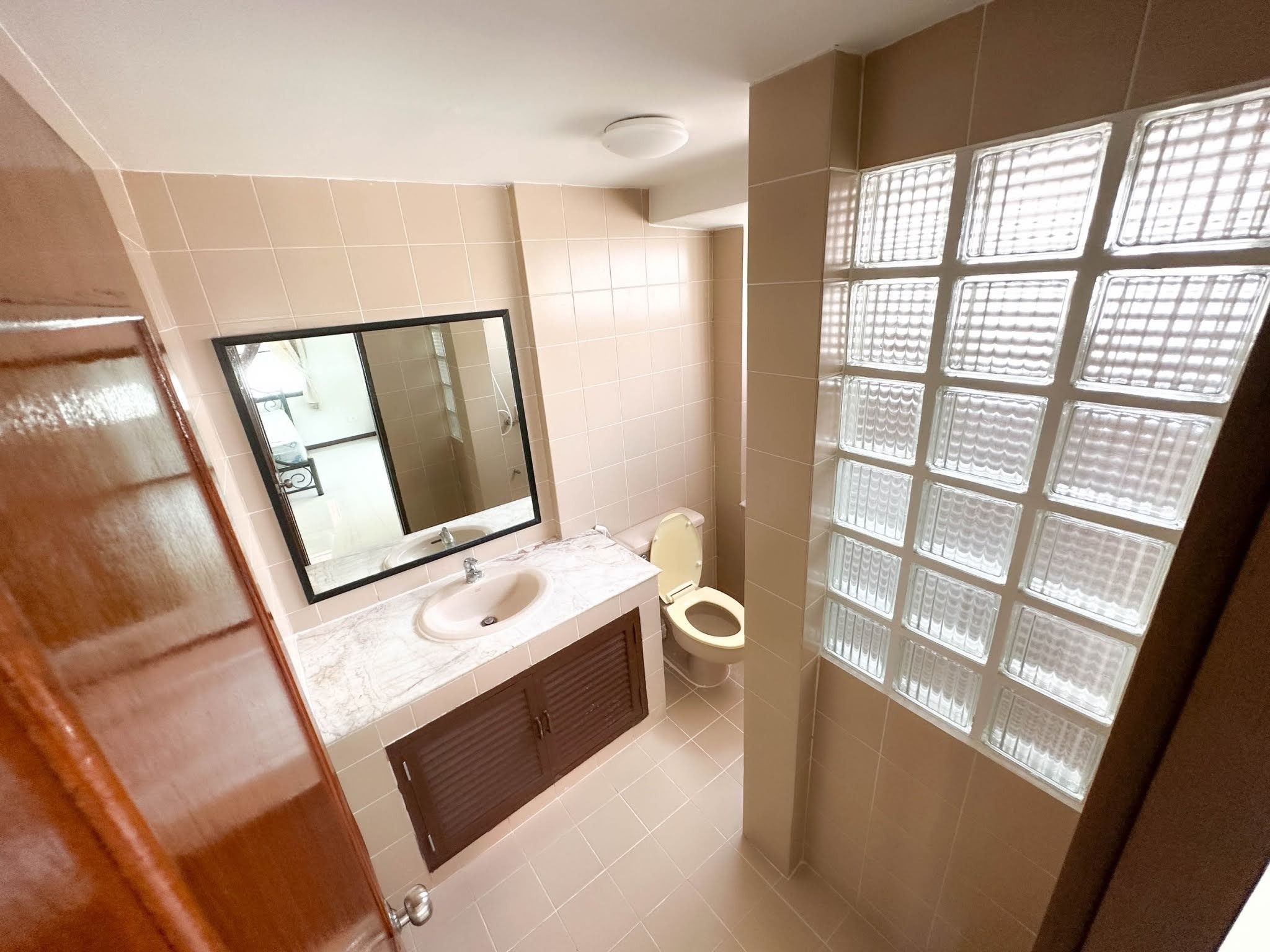 uploads/224782b1-cf00-4933-b11b-a670474fdf77/357e88c6-dbcb-45c5-8ab7-d51cca7901f6