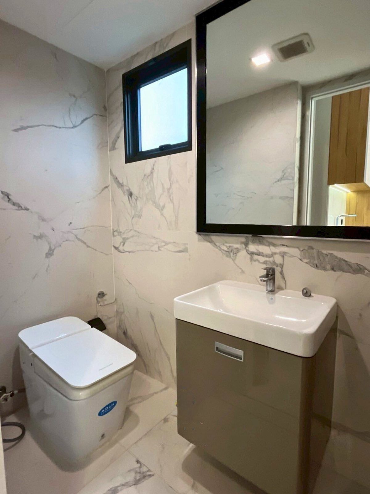 uploads/224782b1-cf00-4933-b11b-a670474fdf77/365af16f-a8f7-455f-8a18-8409d8562529