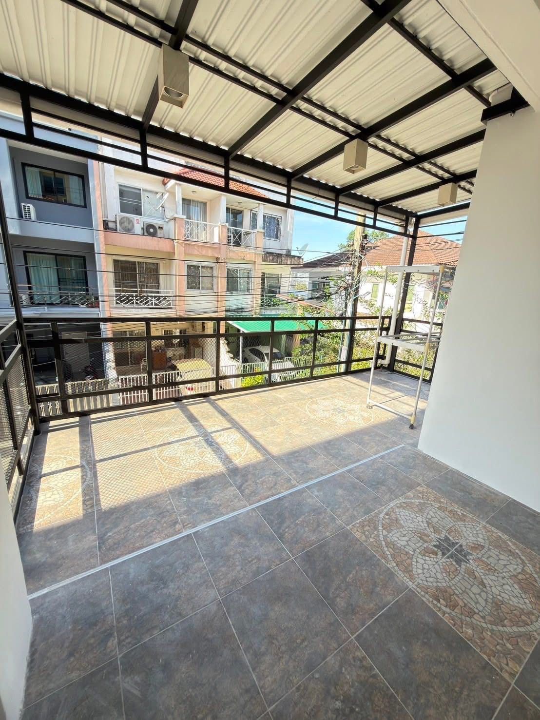 ซิตี้ พาร์ค พัฒนาการ 38 - Image 3