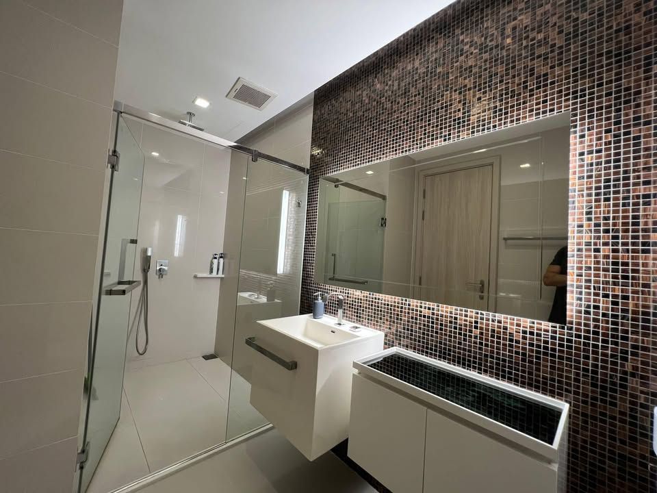 333 Riverside - Image 7