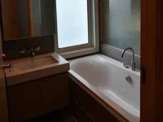 Siri at Sukhumvit - Image 6