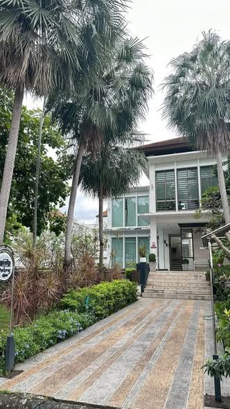 uploads/224782b1-cf00-4933-b11b-a670474fdf77/3ee8efe5-8675-4775-86b0-8fd1c66fd87c