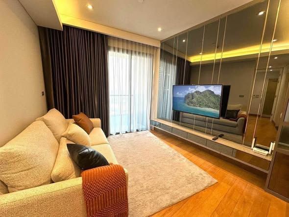 The Lumpini 24 - Image 1