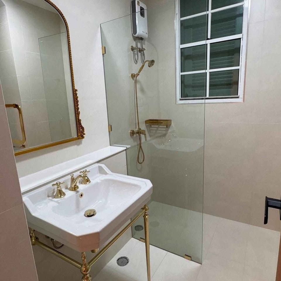 โกลเด้น นครา - Image 3