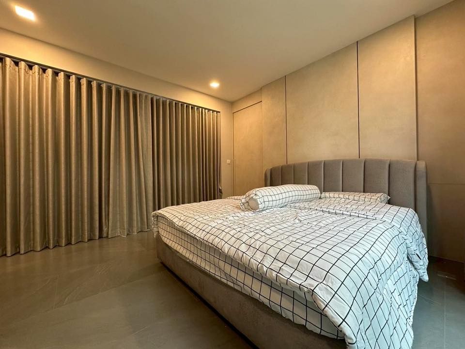 4 卧室 独立房屋 出租 在  - Image 2