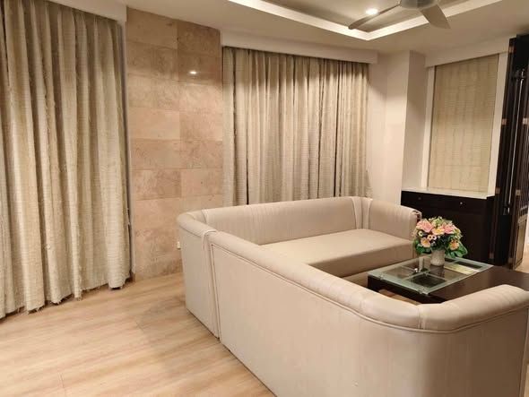 3 卧室 独立房屋 出租 在  - Image 2