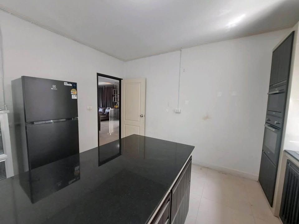 4 卧室 独立房屋 出租 在  - Image 17