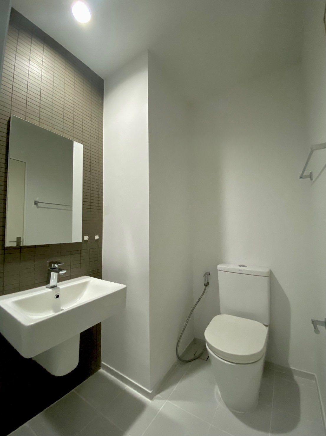 uploads/224782b1-cf00-4933-b11b-a670474fdf77/46ef8583-5a36-40b6-810a-4e42d4339a1f