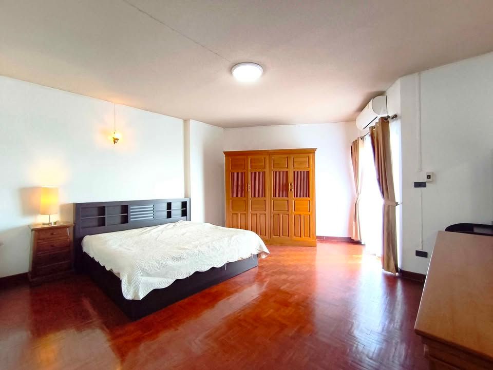 1 卧室 公寓 出租 在  - Image 5