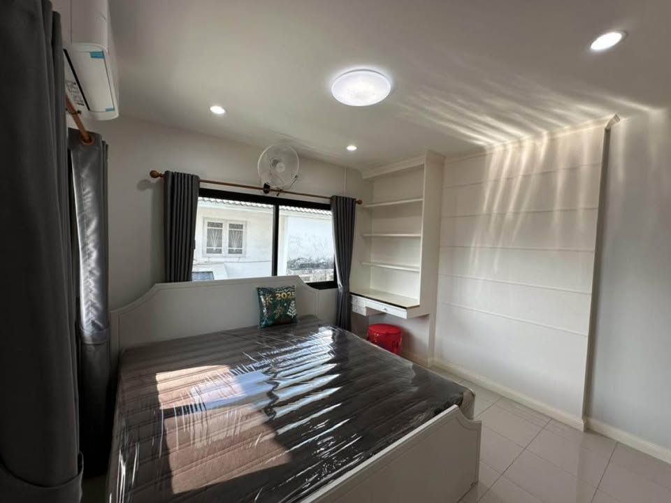 4 Bedroom House For Rent in Min Buri, Min Buri, Bangkok - Image 2