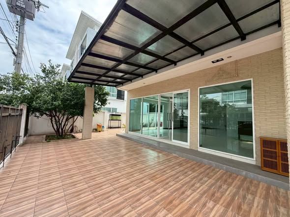 1 卧室 联排别墅 出租 在  - Image 17