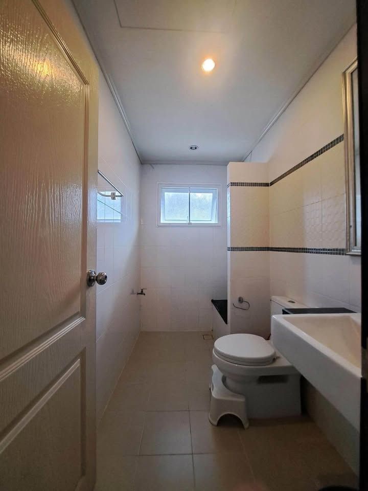 4 卧室 独立房屋 出租 在  - Image 7