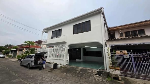 5 卧室 独立房屋 出租 在  - Image 10