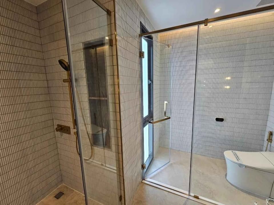 5 卧室 独立房屋 出租 在  - Image 9