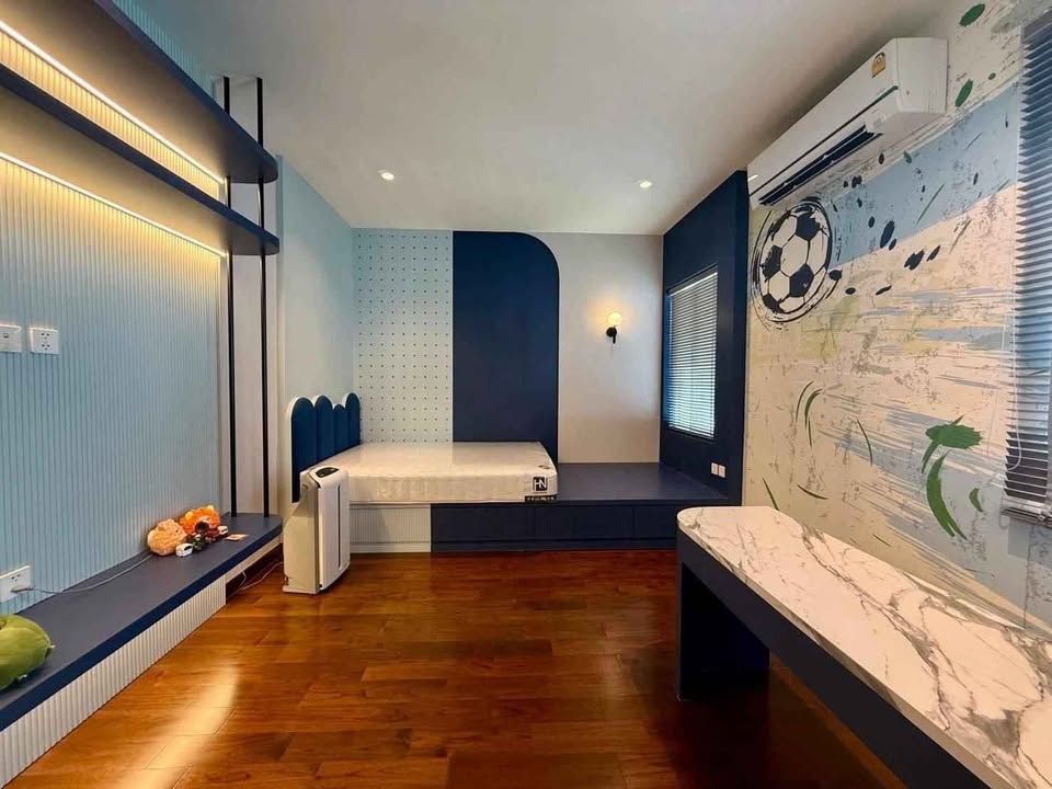 5 卧室 独立房屋 出租 在  - Image 6