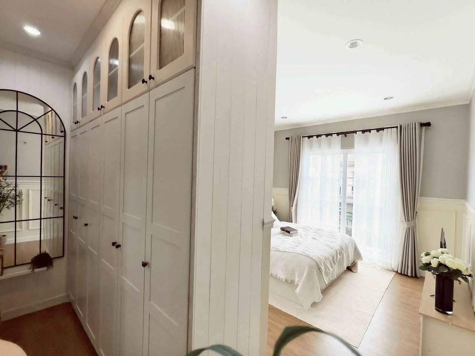 4 卧室 独立房屋 出租 在  - Image 1